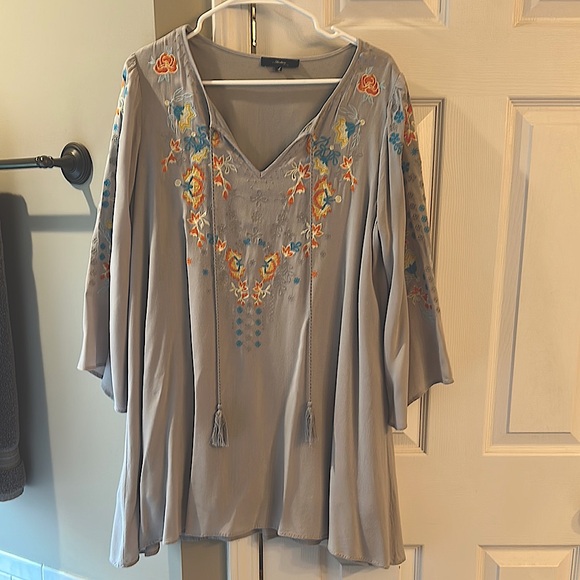 Andree large Women’s gray boho Embroidered dress - Picture 2 of 4